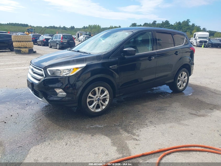 2019 Ford Escape, Normal Wear & Tear, IAAI, VIN 1FMCU9GD5KUA36885 — photo 2