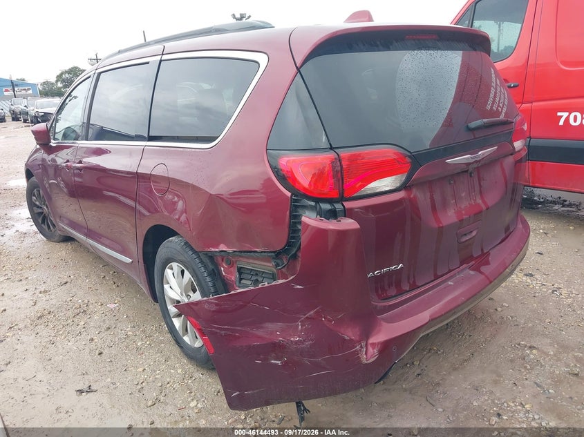 Vin: 2c4rc1bgxhr720390, lot: 46644250, chrysler pacifica touring-l 20173