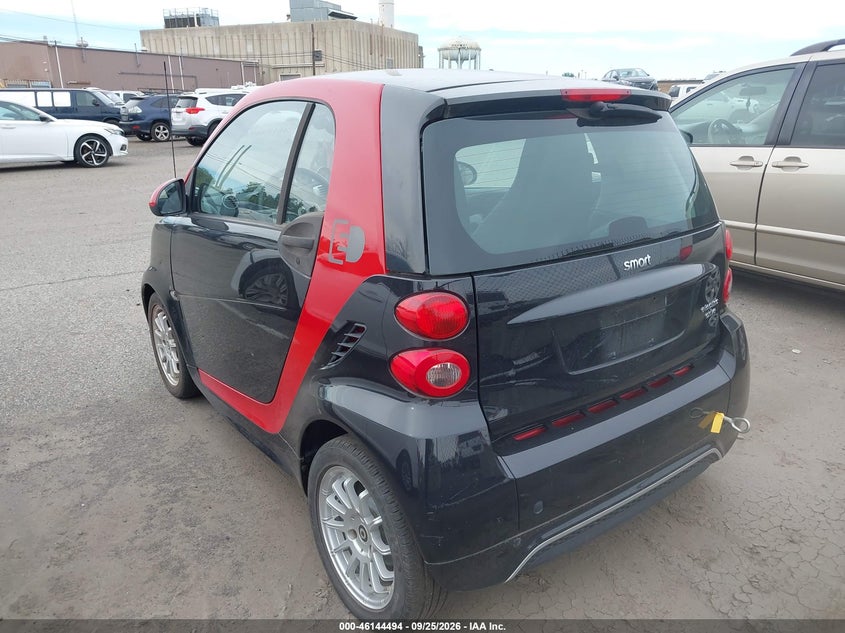 Vin: wmeej9aa5ek731115, lot: 46644251, smart fortwo electric drive passion 20143