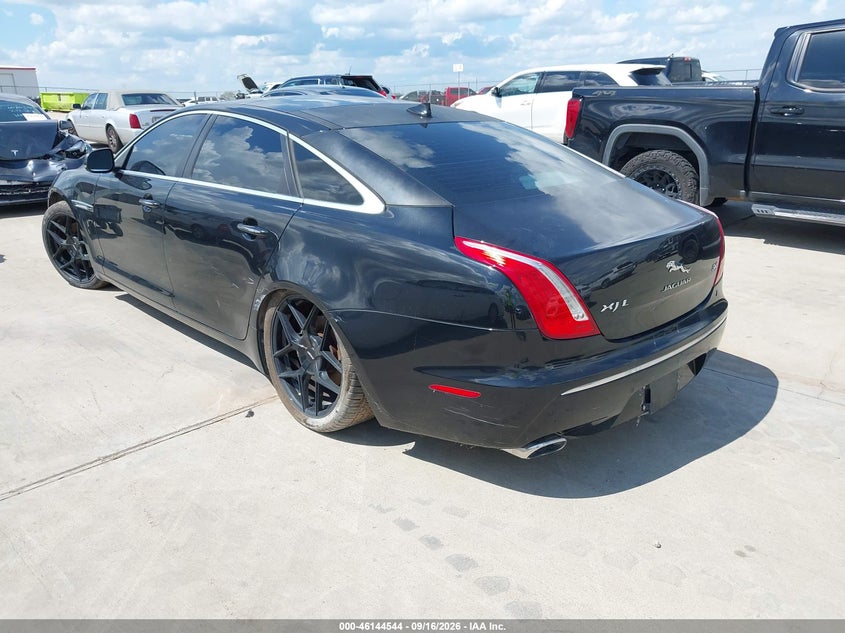 JAGUAR XJ 2015 VIN SAJWA2GZ8F8V90161