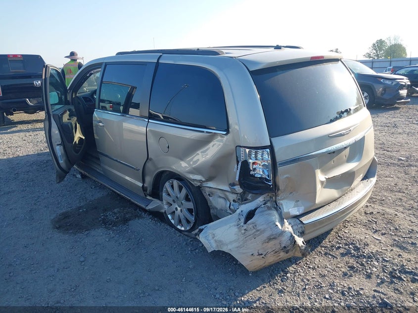 Vin: 2c4rc1bg3dr565014, lot: 46644372, chrysler town & country touring 20133