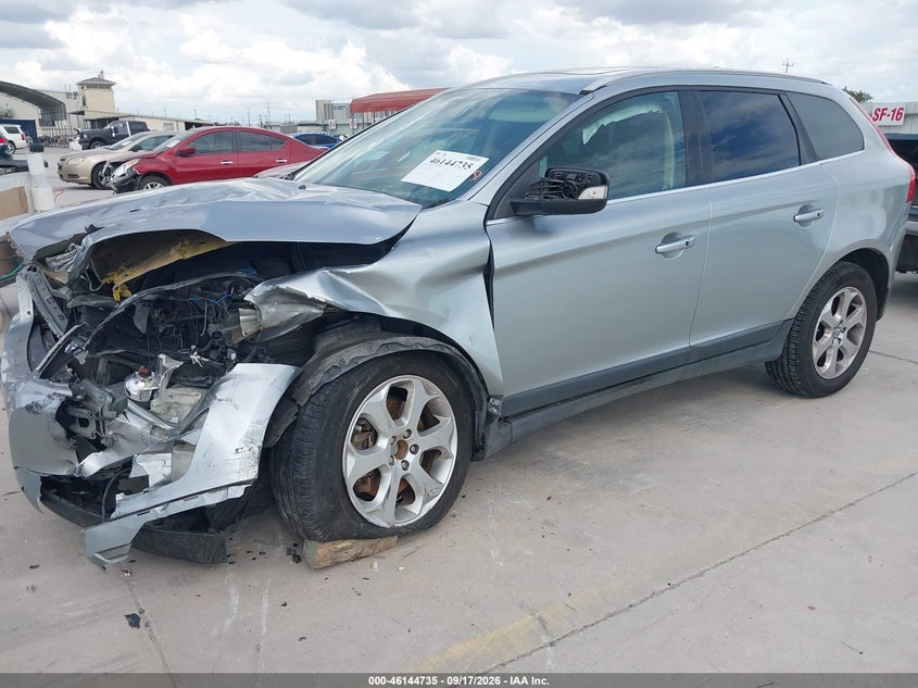 2013 VOLVO XC60 3.2/3.2 PLATINUM/3.2 PREMIER/3.2 PREMIER PLUS · Фото 2
