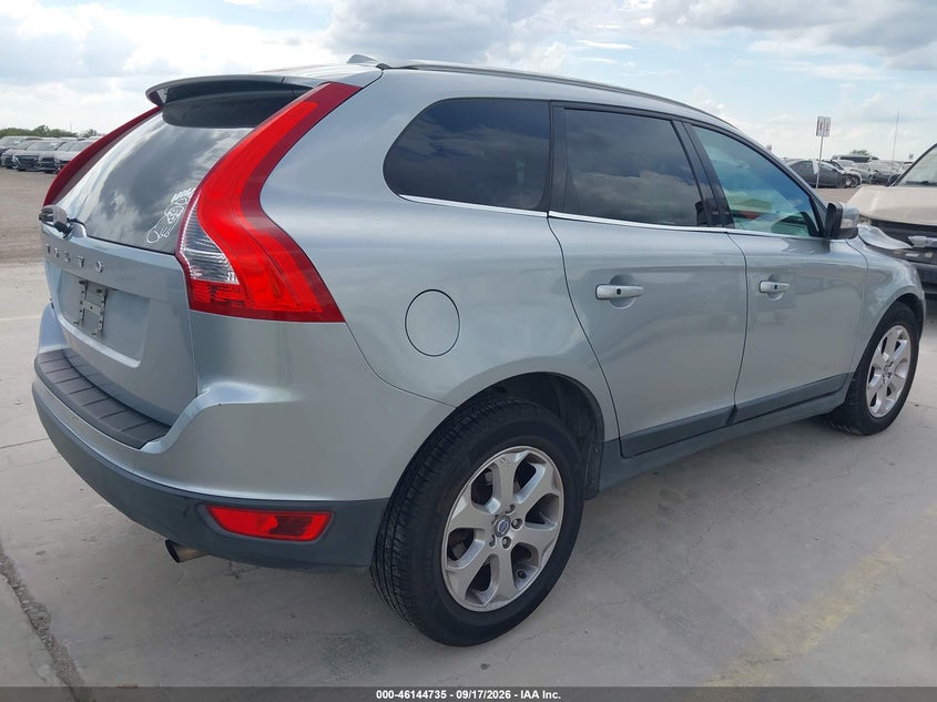 2013 VOLVO XC60 3.2/3.2 PLATINUM/3.2 PREMIER/3.2 PREMIER PLUS · Фото 4