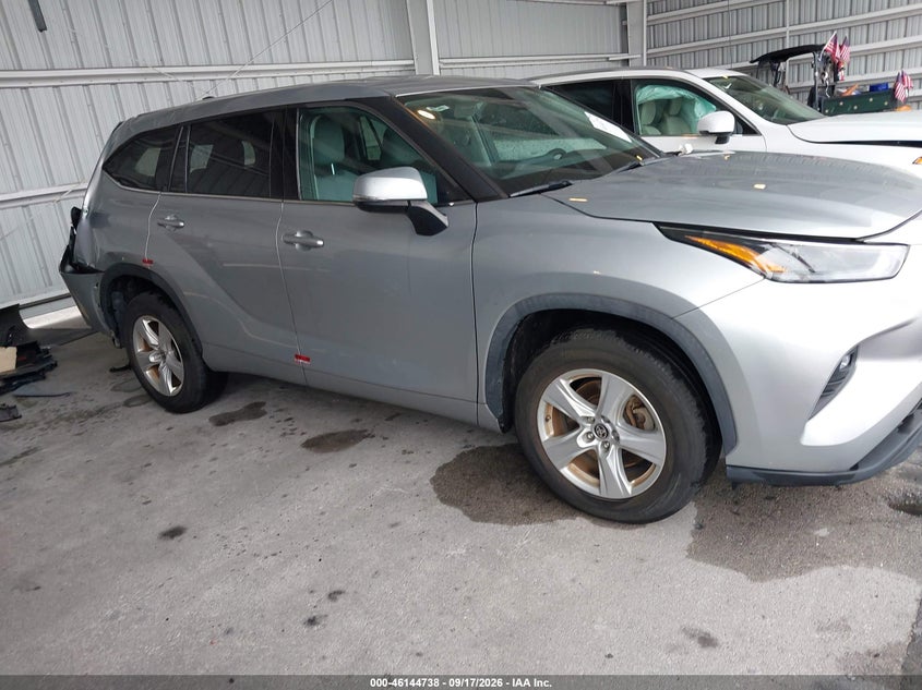 Vin: 5tdzzrah9ns130840, lot: 46644495, toyota highlander le 2022 img_1