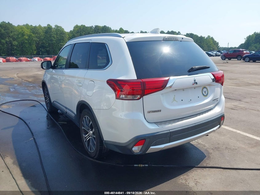 Vin: ja4ad3a34hz012771, lot: 46644598, mitsubishi outlander se/sel 20173