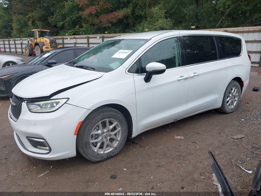 Vin: 2c4rc1bgxpr607070, lot: 46644599, chrysler pacifica touring l 20232