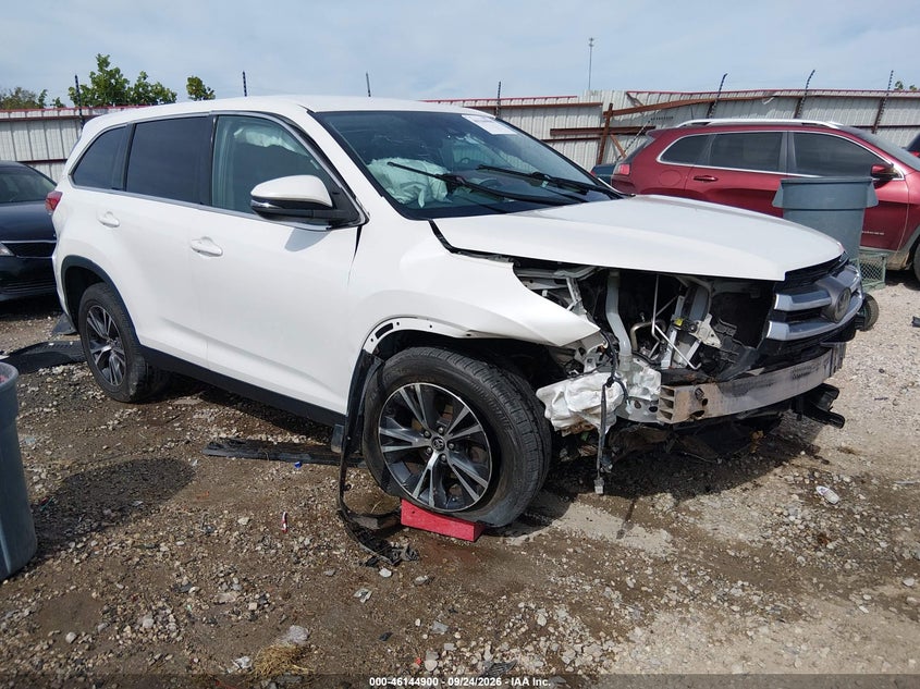 Vin: 5tdzzrfh8ks290891, lot: 46644657, toyota highlander le 2019 img_1