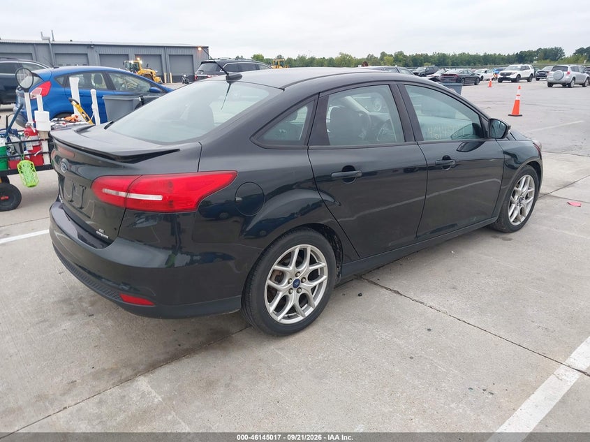 Vin: 1fadp3f24fl319938, lot: 46644774, ford focus se 20154