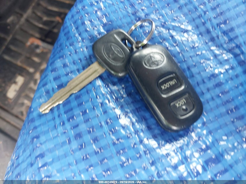 TOYOTA FJ CRUISER 2007 VIN JTEBU11F170017367