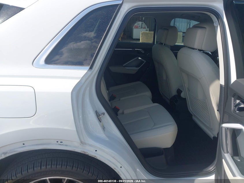 AUDI Q3 - zdjęcie 8