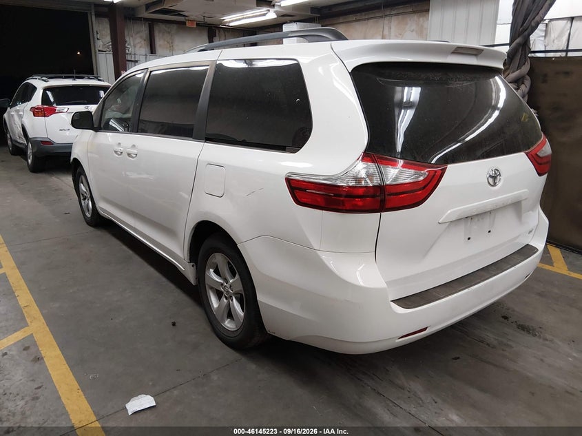 Vin: 5tdkz3dc4hs855460, lot: 46644980, toyota sienna le 8 passenger 20173