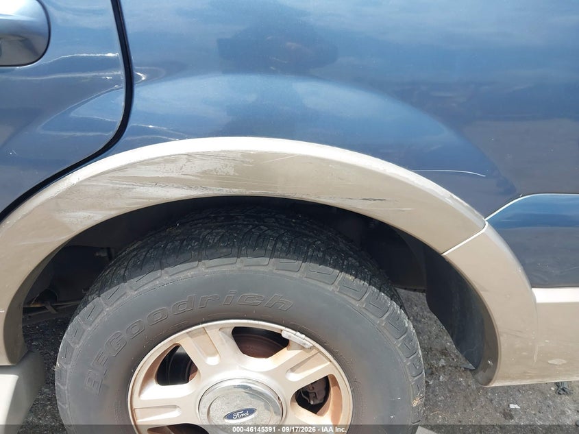 2004 FORD EXPEDITION auction photo 6