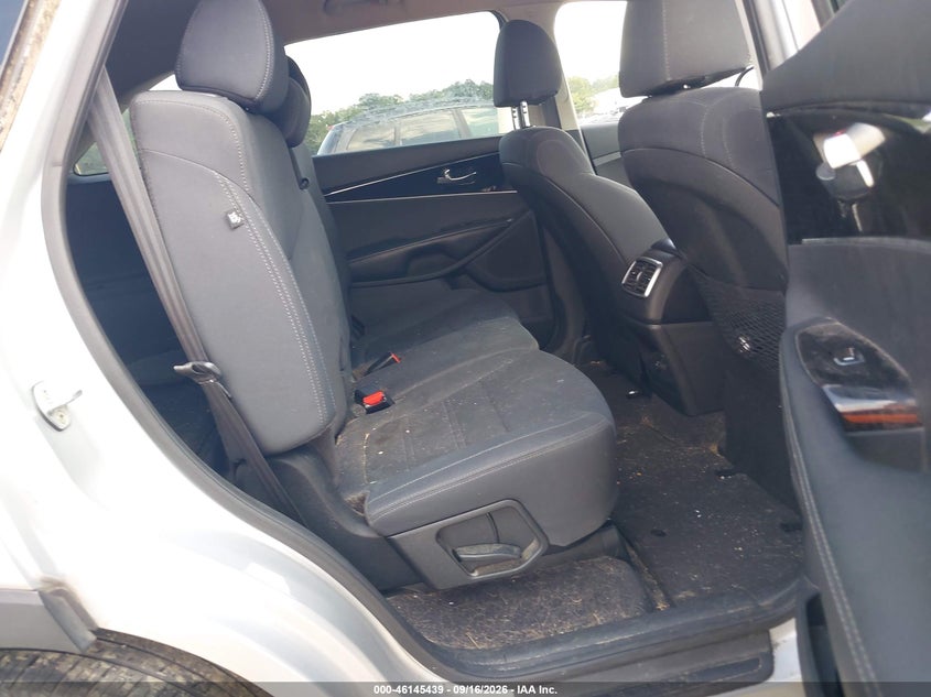 KIA SORENTO 2019 VIN 5XYPG4A35KG457877