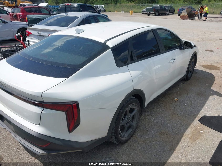 Vin: 3kpft4de9se200559, lot: 46645203, kia k4 lxs 20254