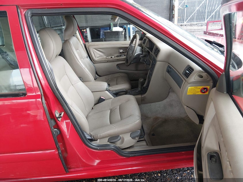 VOLVO V70 1998 VIN YV1LW5538W2347613