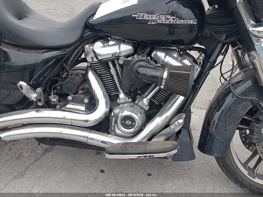 HARLEY-DAVIDSON FLHX 2018