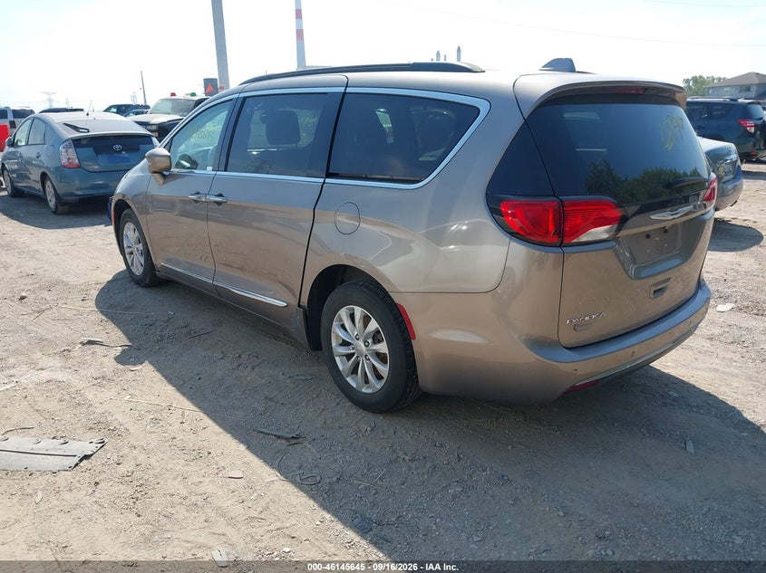 Vin: 2c4rc1bgxhr739313, lot: 46645402, chrysler pacifica touring-l 20173