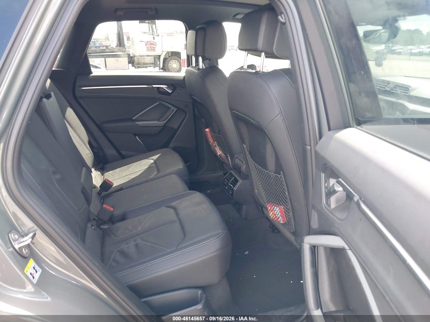 AUDI Q3 - zdjęcie 8