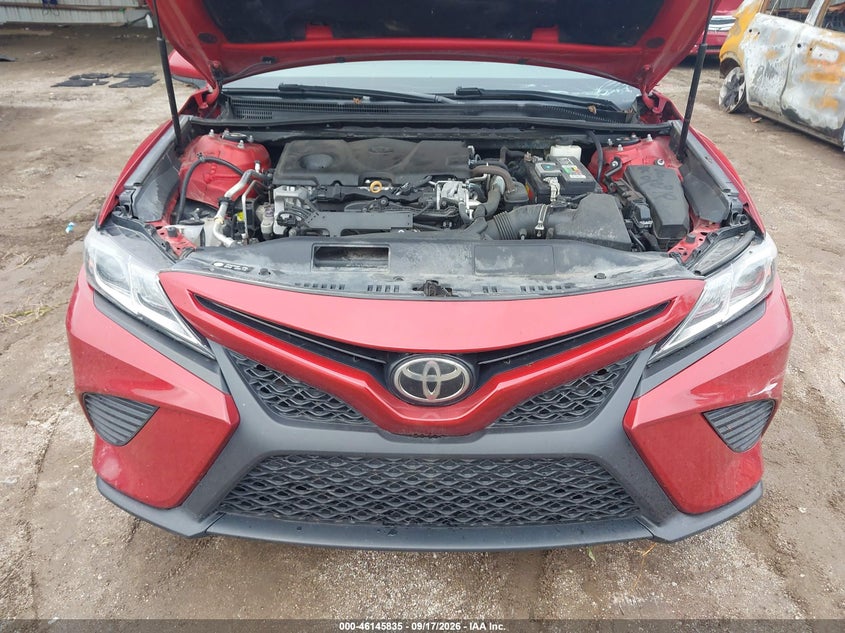 TOYOTA CAMRY - zdjęcie 10