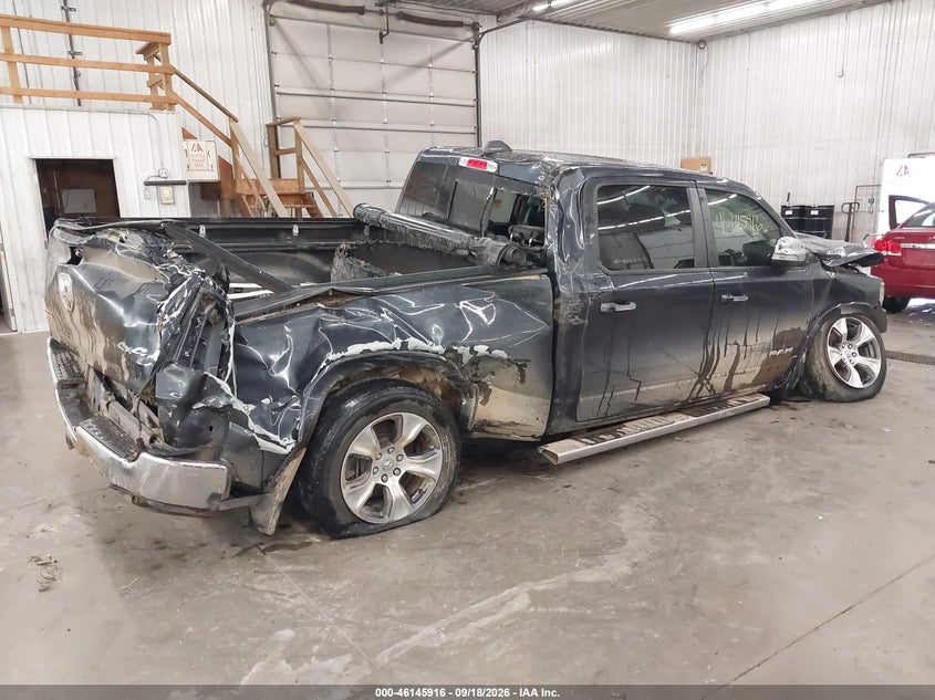 Vin: 1c6srfrt3kn555391, lot: 46645673, ram 1500 laramie  4x4 6'4 box 20194