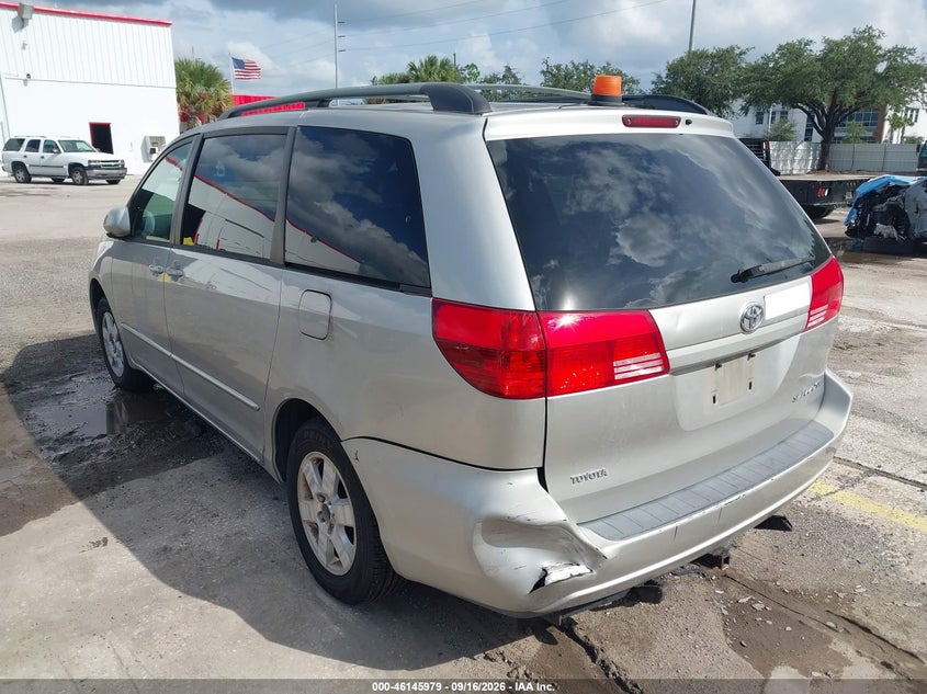 2004 TOYOTA SIENNA auction photo 6