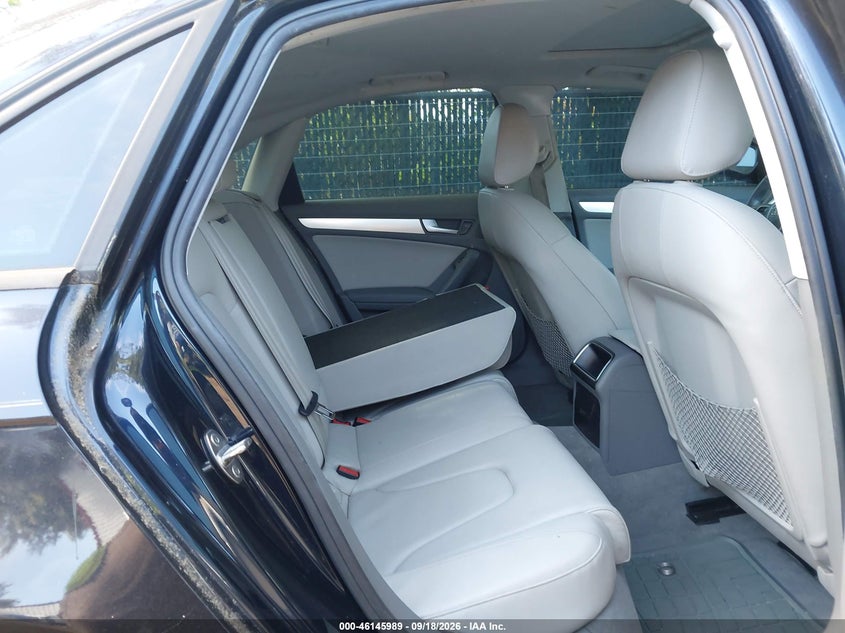 2010 AUDI A4 auction photo 8