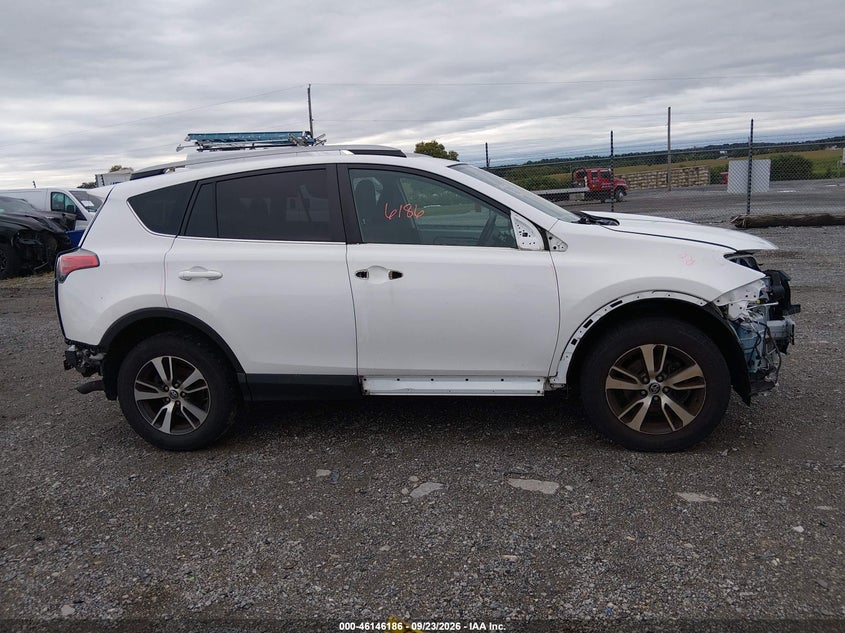 TOYOTA RAV4 - zdjęcie 13