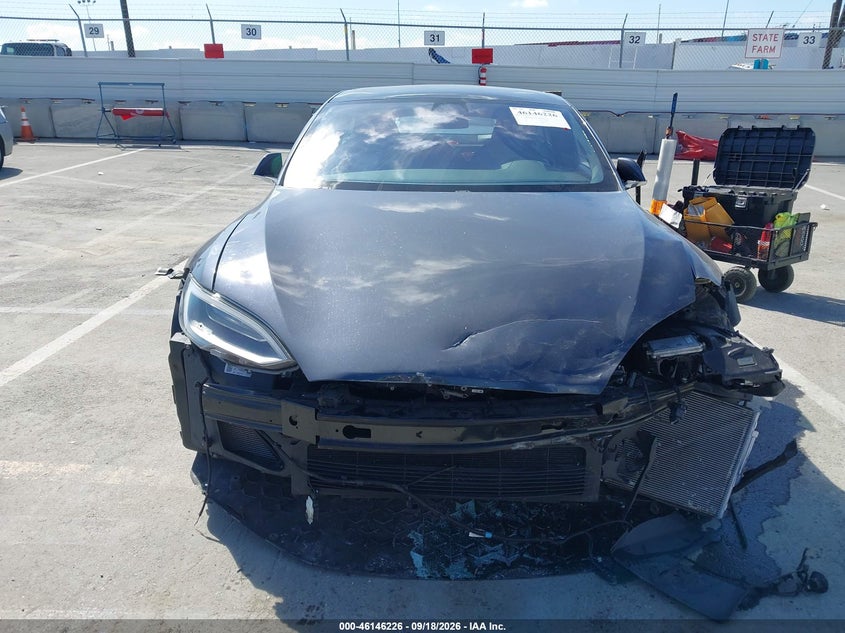 TESLA MODEL S - zdjęcie 13