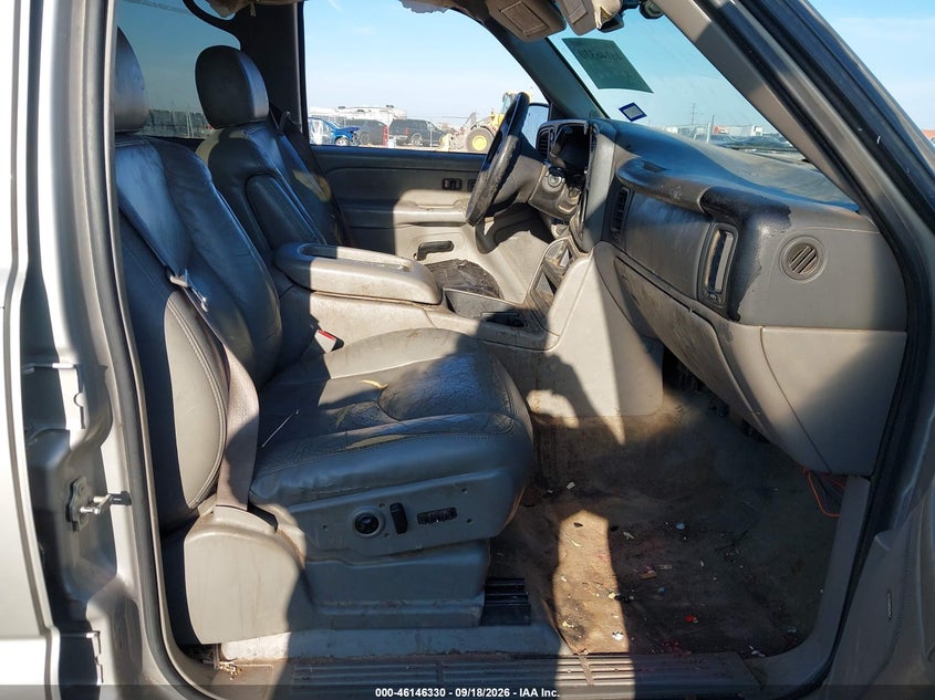 CHEVROLET SUBURBAN 1500 2005 VIN 3GNFK16ZX5G105669
