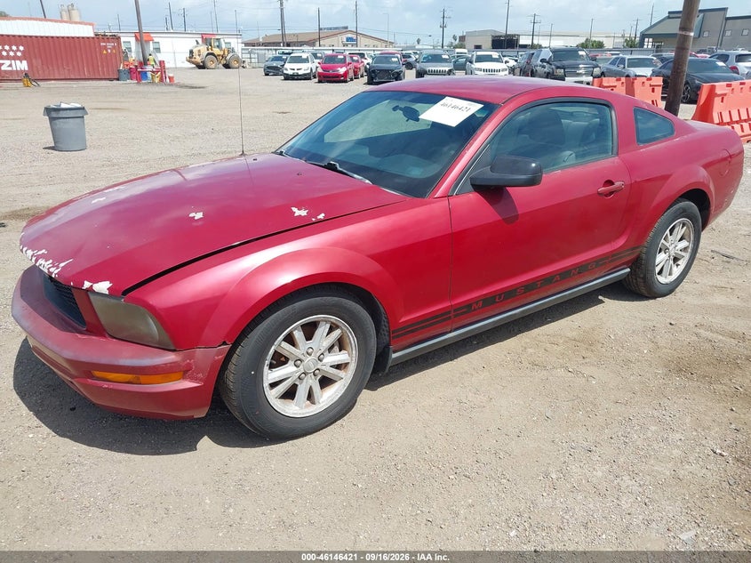 2008 FORD MUSTANG auction photo 2