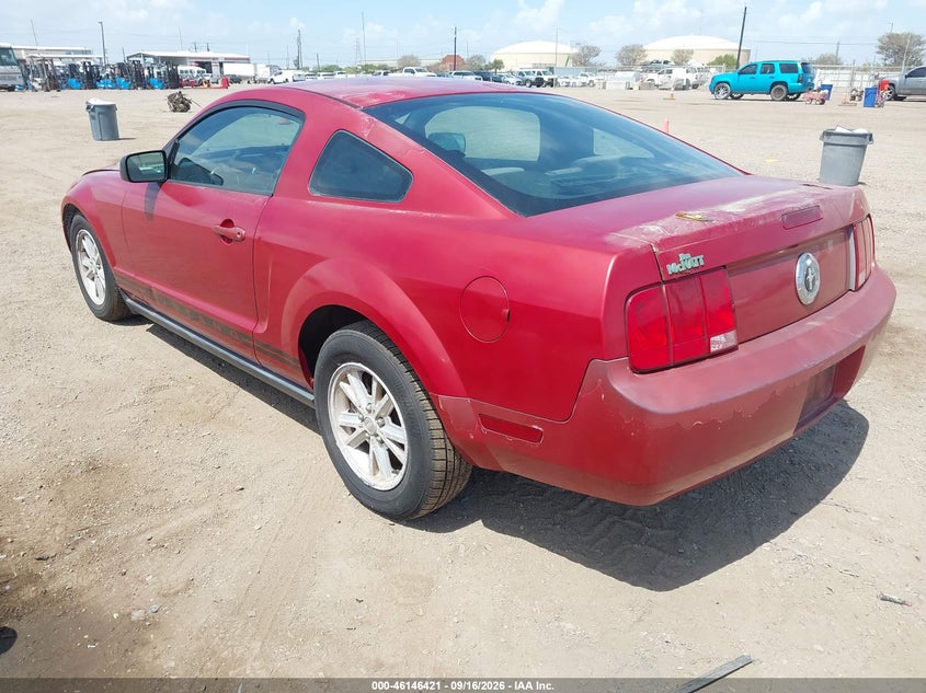 2008 FORD MUSTANG auction photo 3