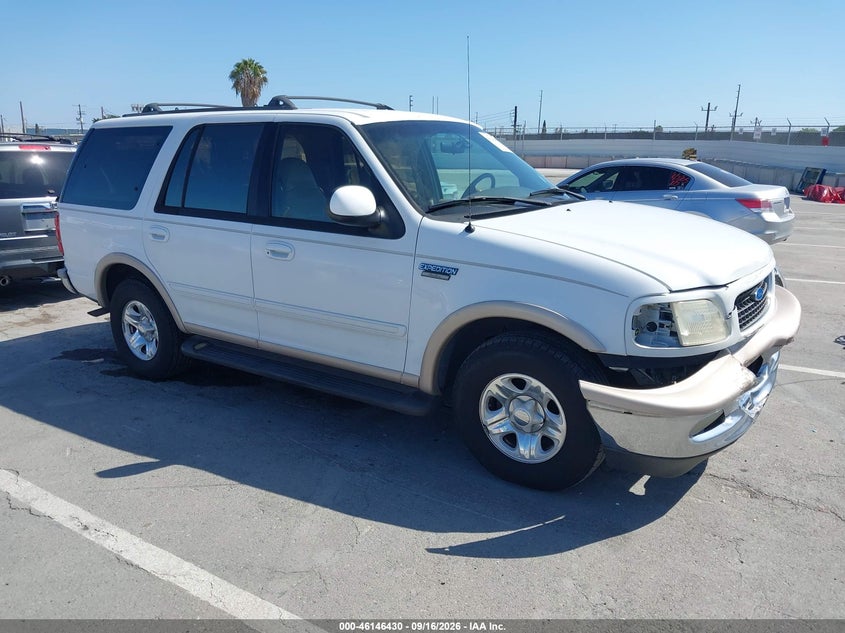 1997 Ford Expedition Eddie Bauer/Xlt, Front, IAAI, VIN 1FMEU17L7VLA98560