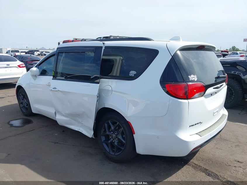 Vin: 2c4rc1eg8lr121427, lot: 46646325, chrysler pacifica touring l plus 20203