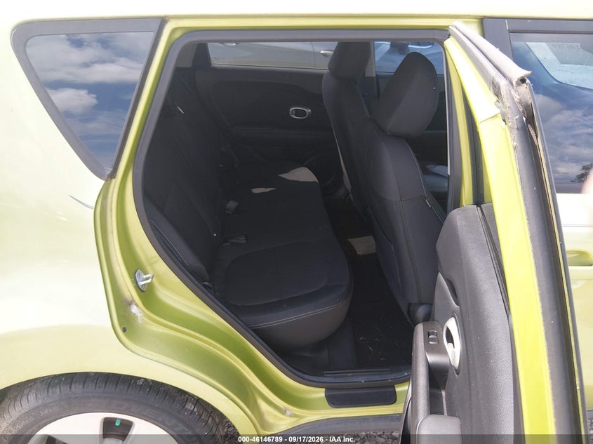 2014 KIA SOUL auction photo 8