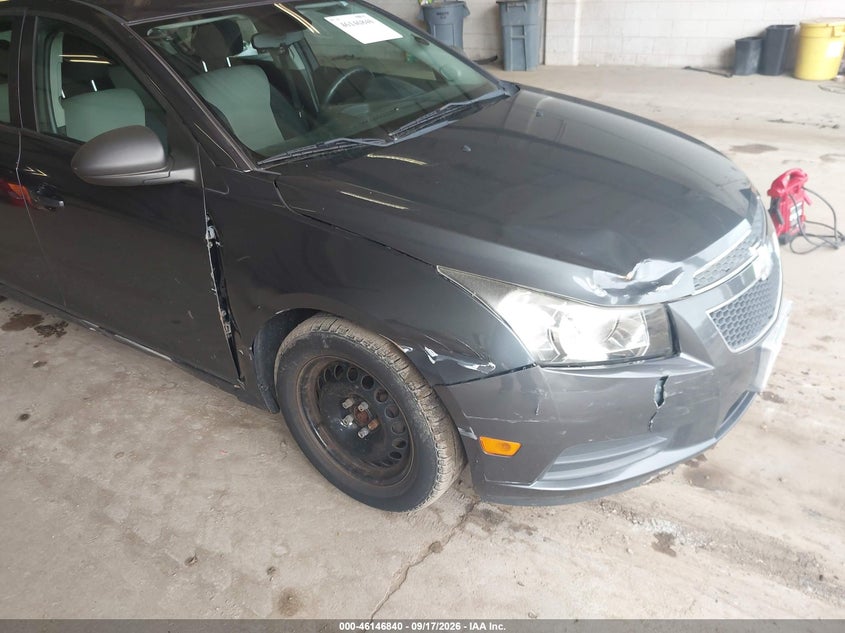 2013 CHEVROLET CRUZE auction photo 6