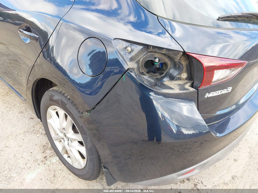 MAZDA MAZDA3 - zdjęcie 17