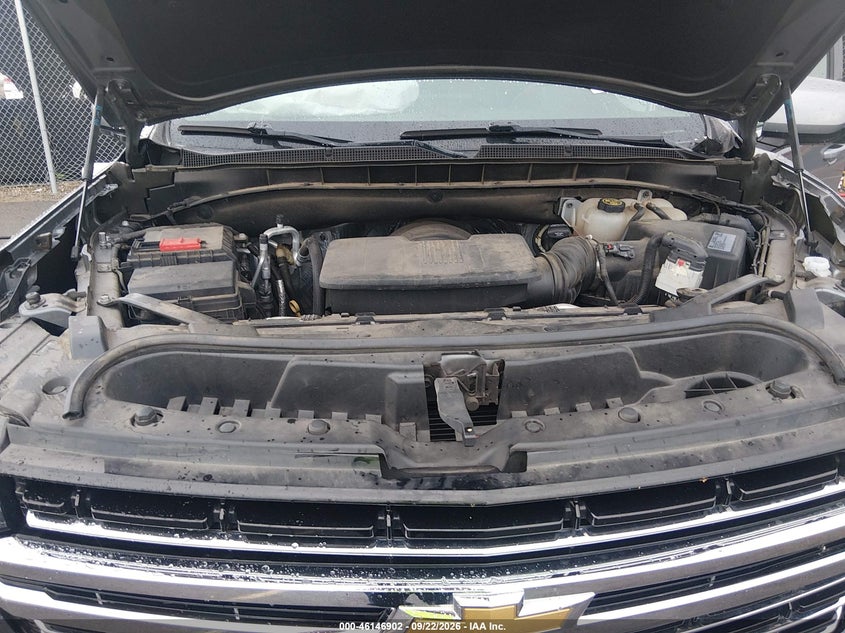 CHEVROLET SUBURBAN - zdjęcie 10