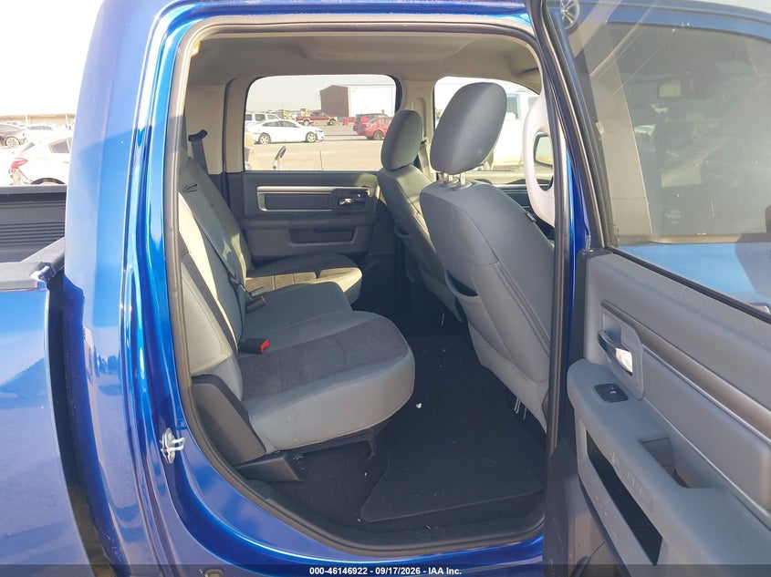 2016 RAM 1500 auction photo 8