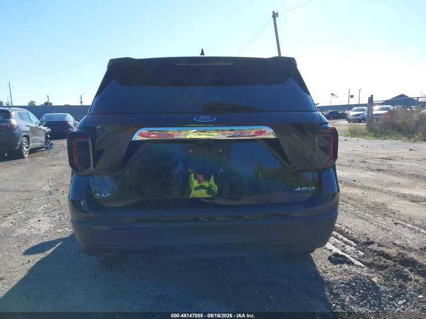 2022 FORD EXPLORER XLT · Фото 17