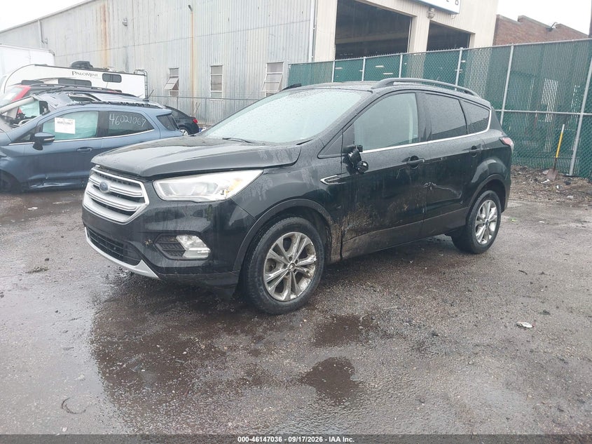 Vin: 1fmcu9hd1jua03749, lot: 46646793, ford escape sel 20182