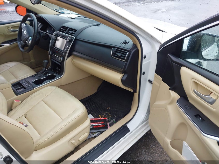 2017 TOYOTA CAMRY HYBRID auction photo 5