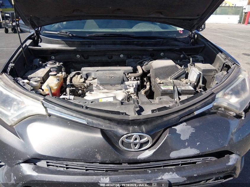 TOYOTA RAV4 - zdjęcie 10