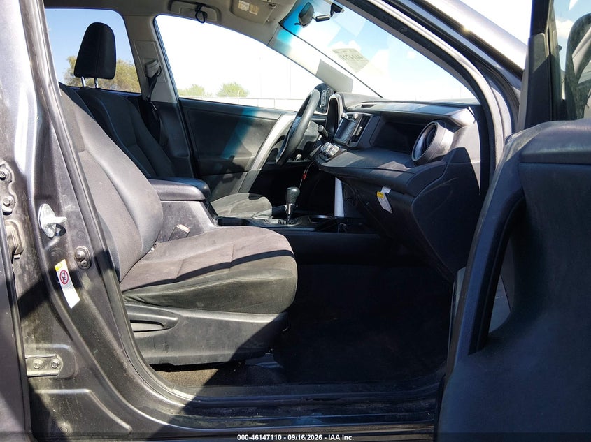 TOYOTA RAV4 - zdjęcie 5