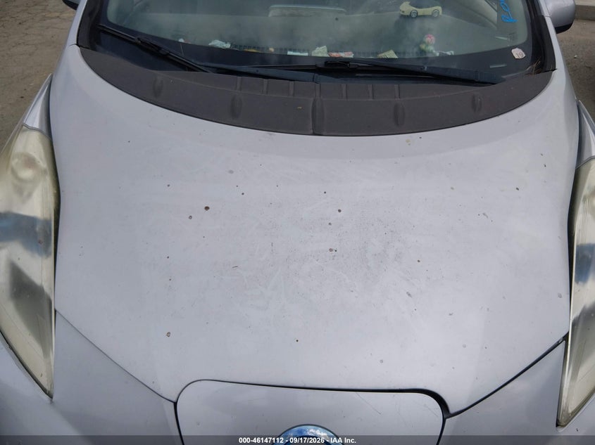 NISSAN LEAF 2011 VIN JN1AZ0CP4BT008724