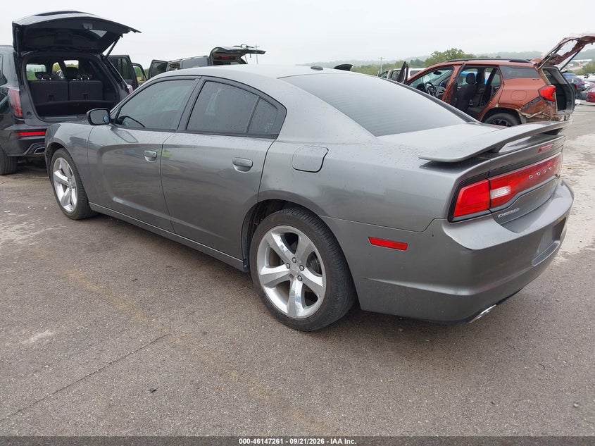 Vin: 2b3cl3cg5bh552611, lot: 46647018, dodge charger 20113