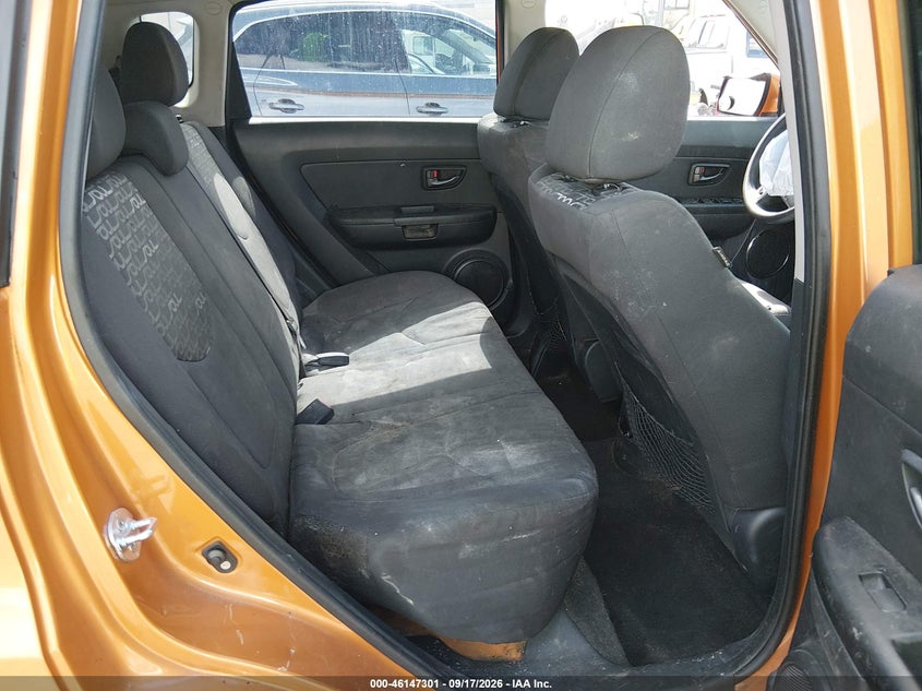 KIA SOUL 2011 VIN KNDJT2A27B7223864