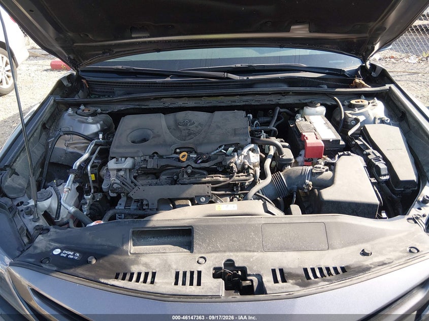 TOYOTA CAMRY - zdjęcie 10