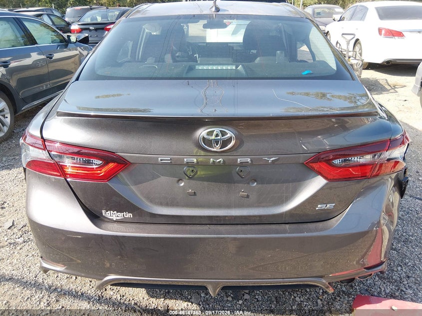 TOYOTA CAMRY - zdjęcie 16