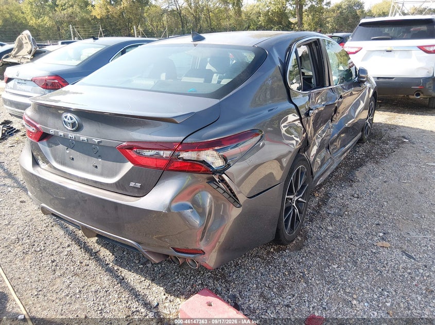 TOYOTA CAMRY - zdjęcie 4