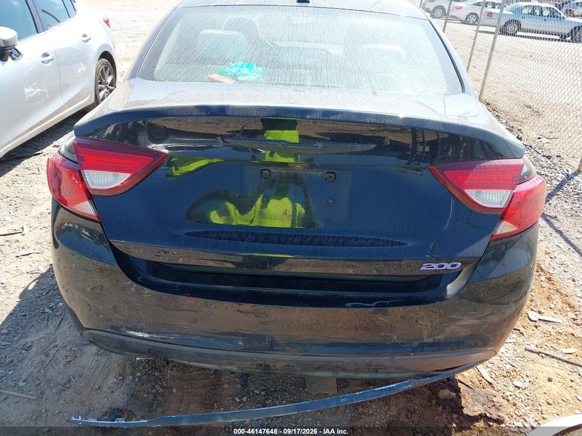 2016 CHRYSLER 200 LIMITED · Фото 6